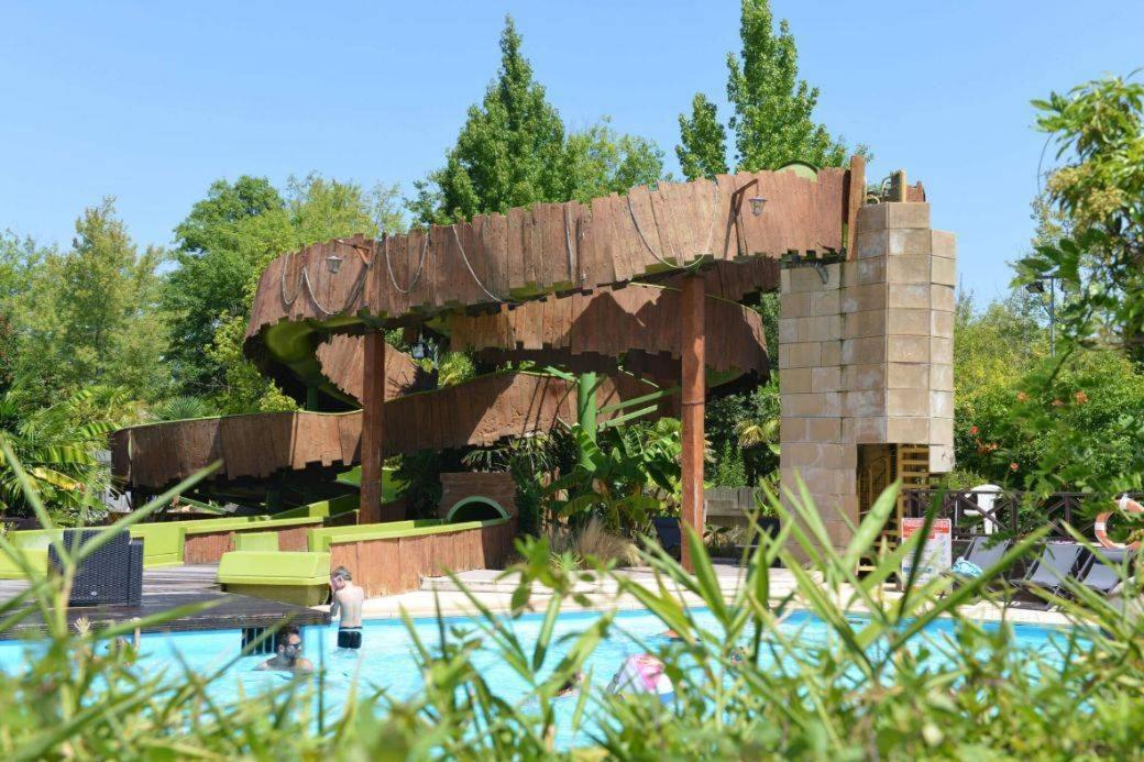 Kampaoh Mezos Hotel Exterior foto